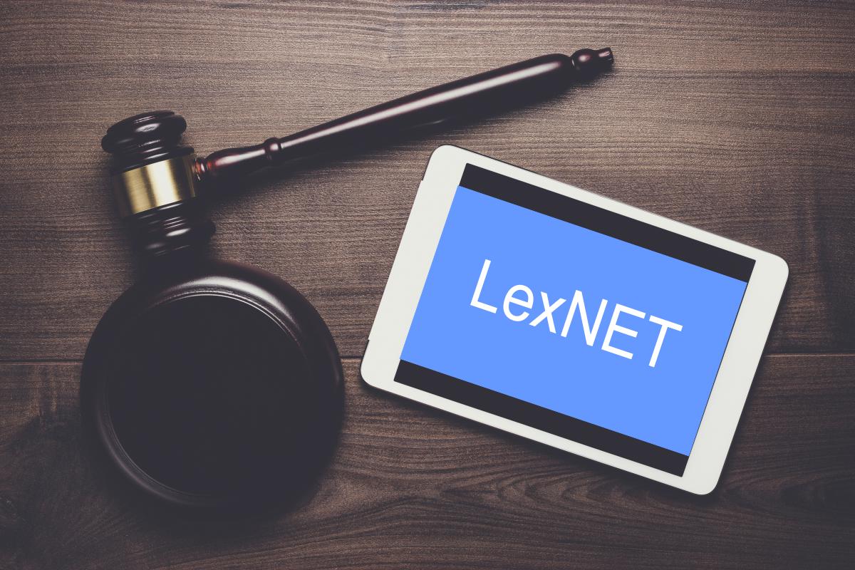 Lexnet debe ser gestionado por el poder judicial